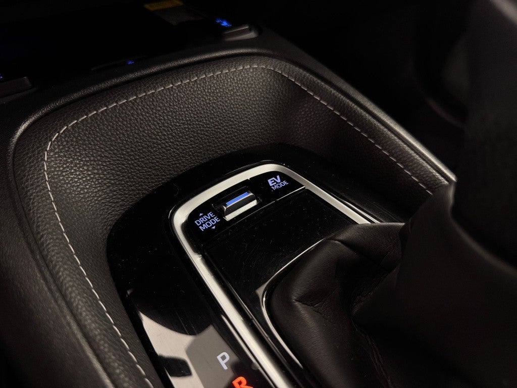 Toyota Corolla 180H Advance Luxury