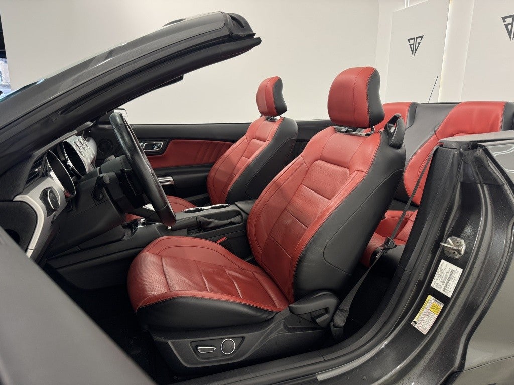 Ford Mustang Convertible 2.3 EcoBoost Aut.