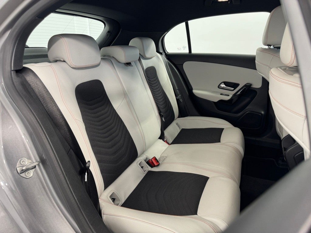 Mercedes-Benz Clase A 200 7G-DCT