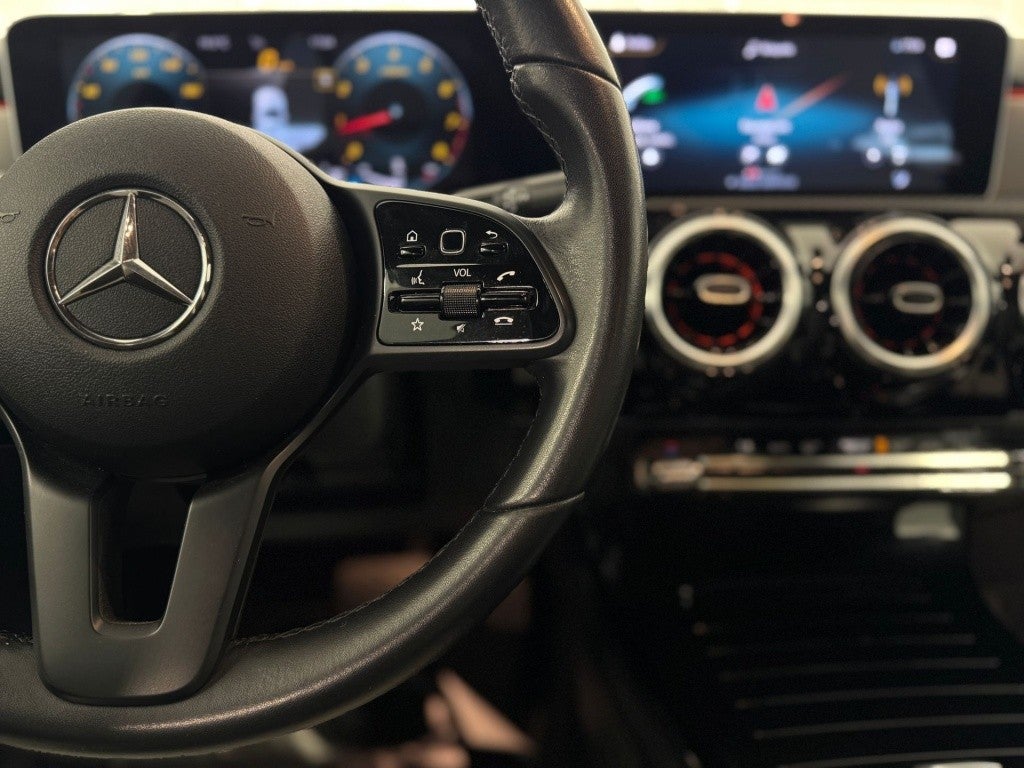 Mercedes-Benz Clase A 200 7G-DCT