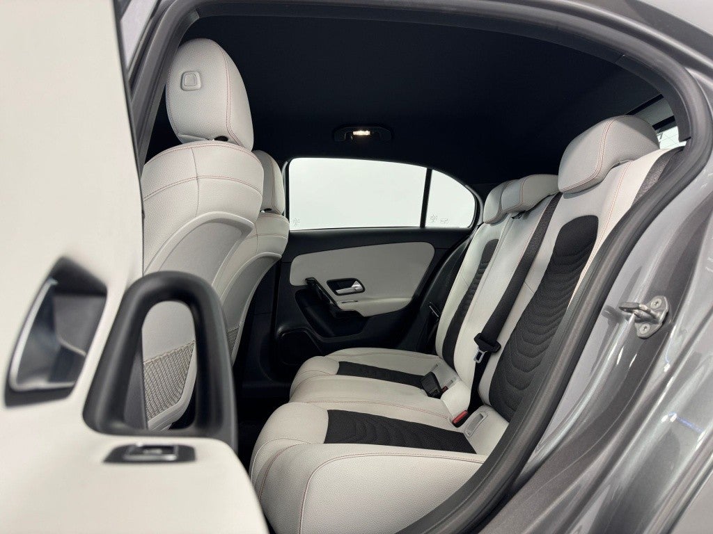 Mercedes-Benz Clase A 200 7G-DCT