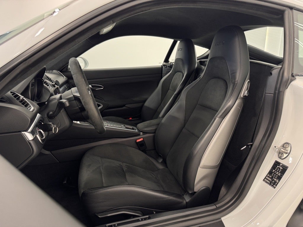 Porsche Cayman GTS 4.0