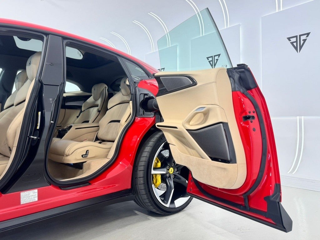 Ferrari Purosangue 6.5