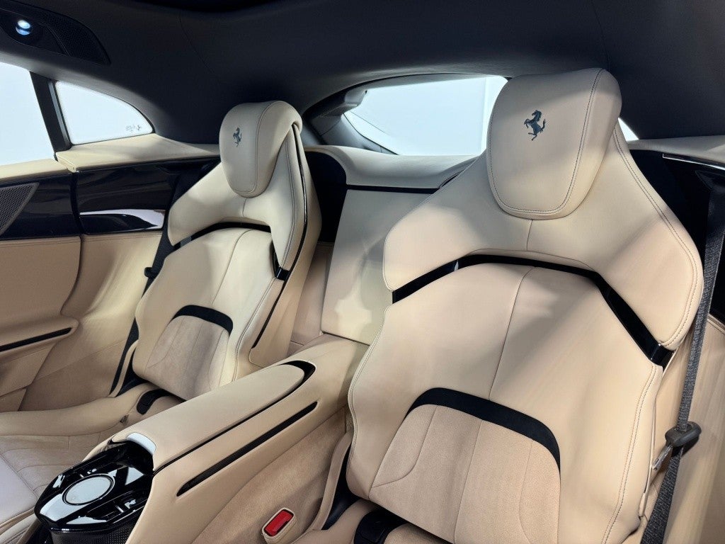 Ferrari Purosangue 6.5