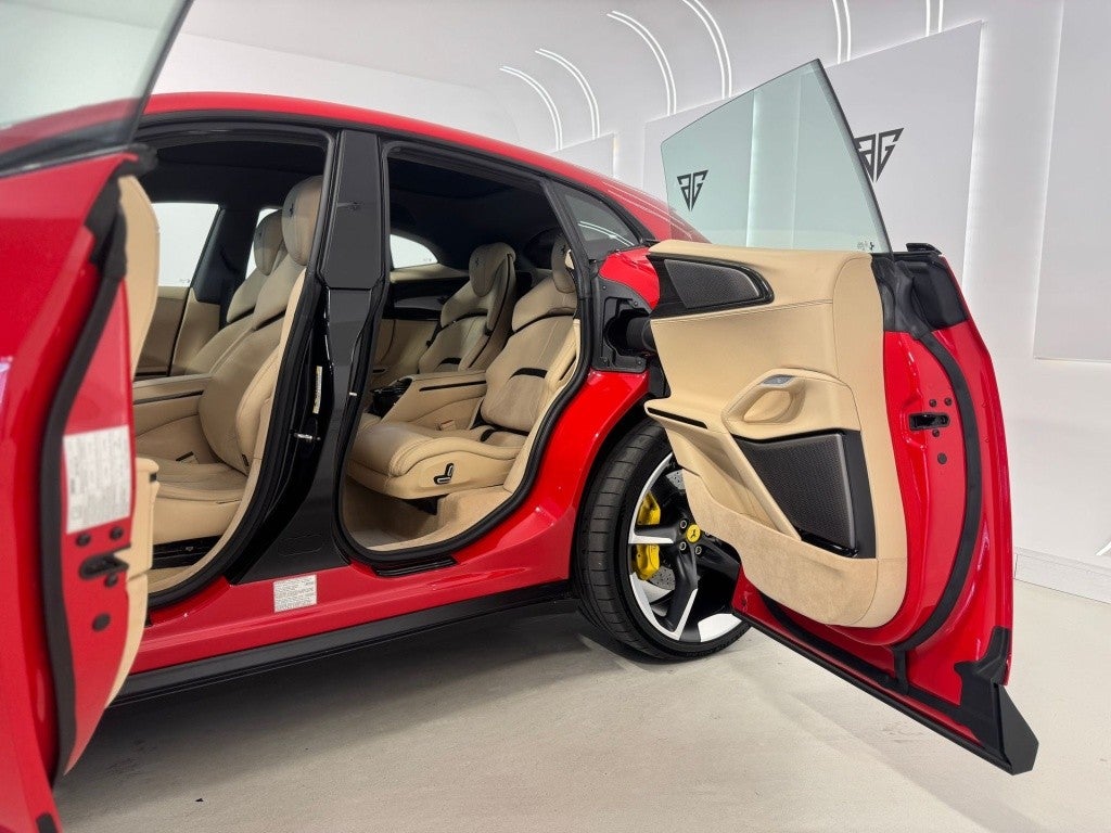 Ferrari Purosangue 6.5