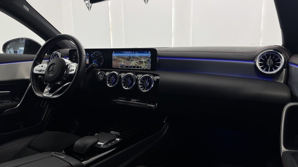 Mercedes-Benz Clase CLA 180 7G-DCT