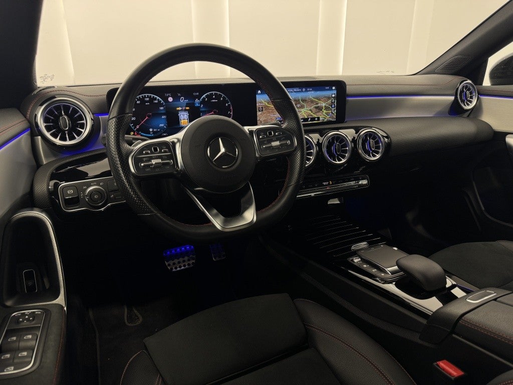 Mercedes-Benz Clase CLA 180 7G-DCT