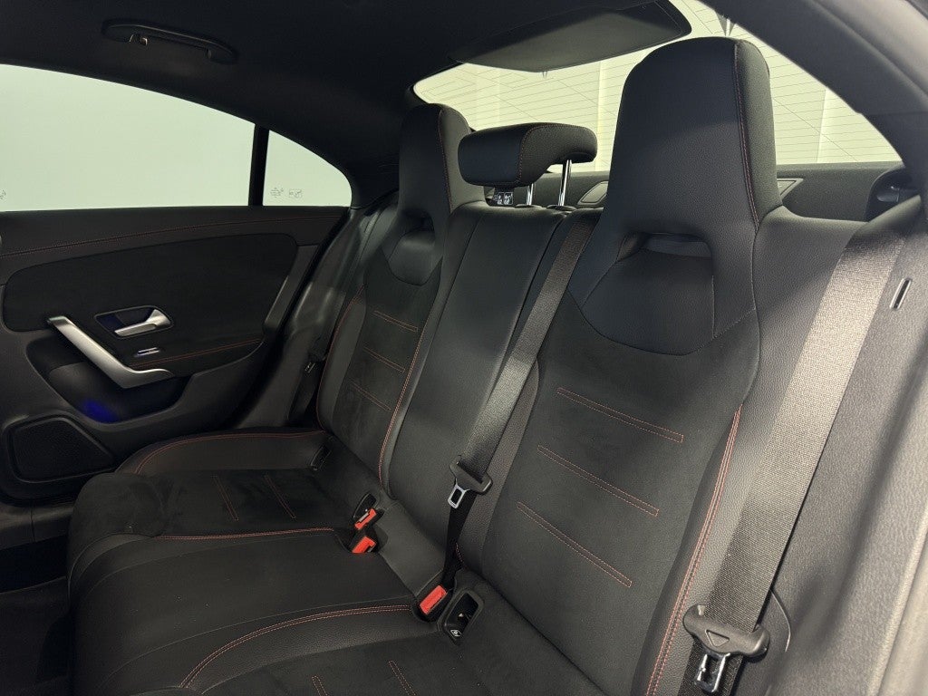 Mercedes-Benz Clase CLA 180 7G-DCT