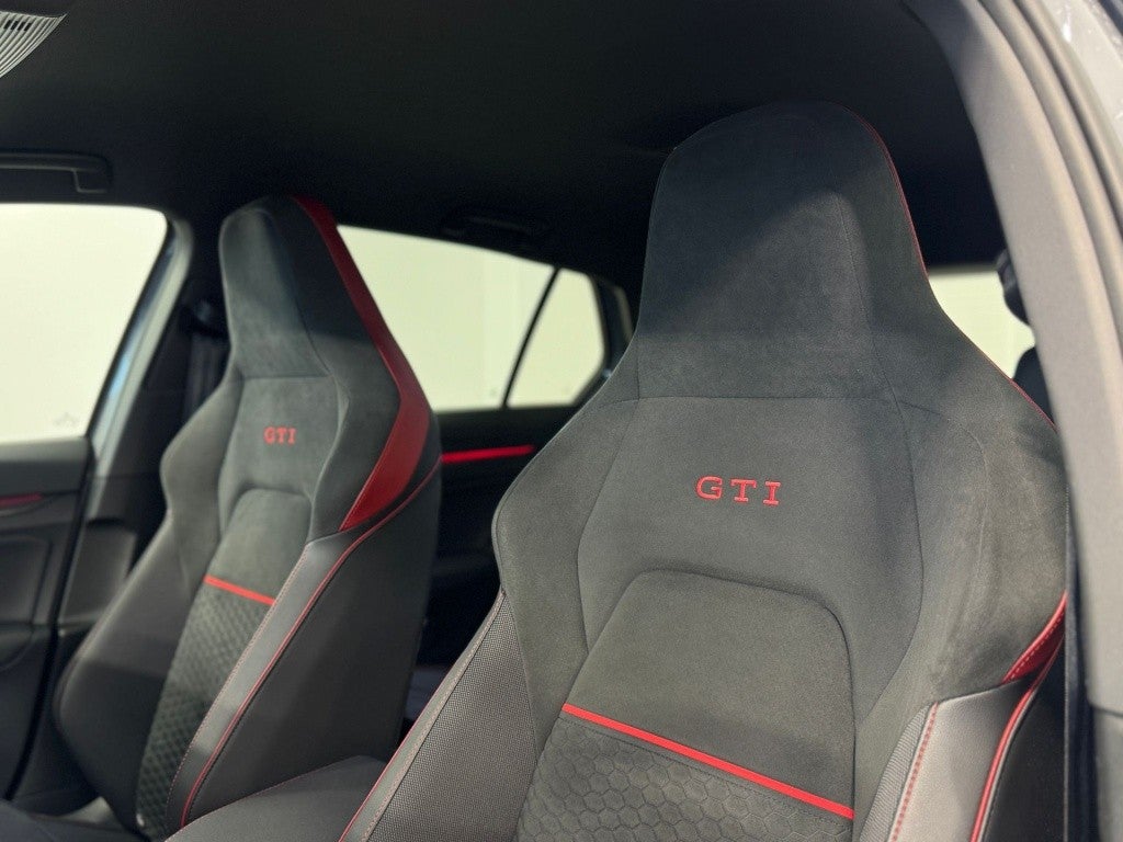 Volkswagen Golf 2.0 TSI GTI Clubsport DSG 221kW