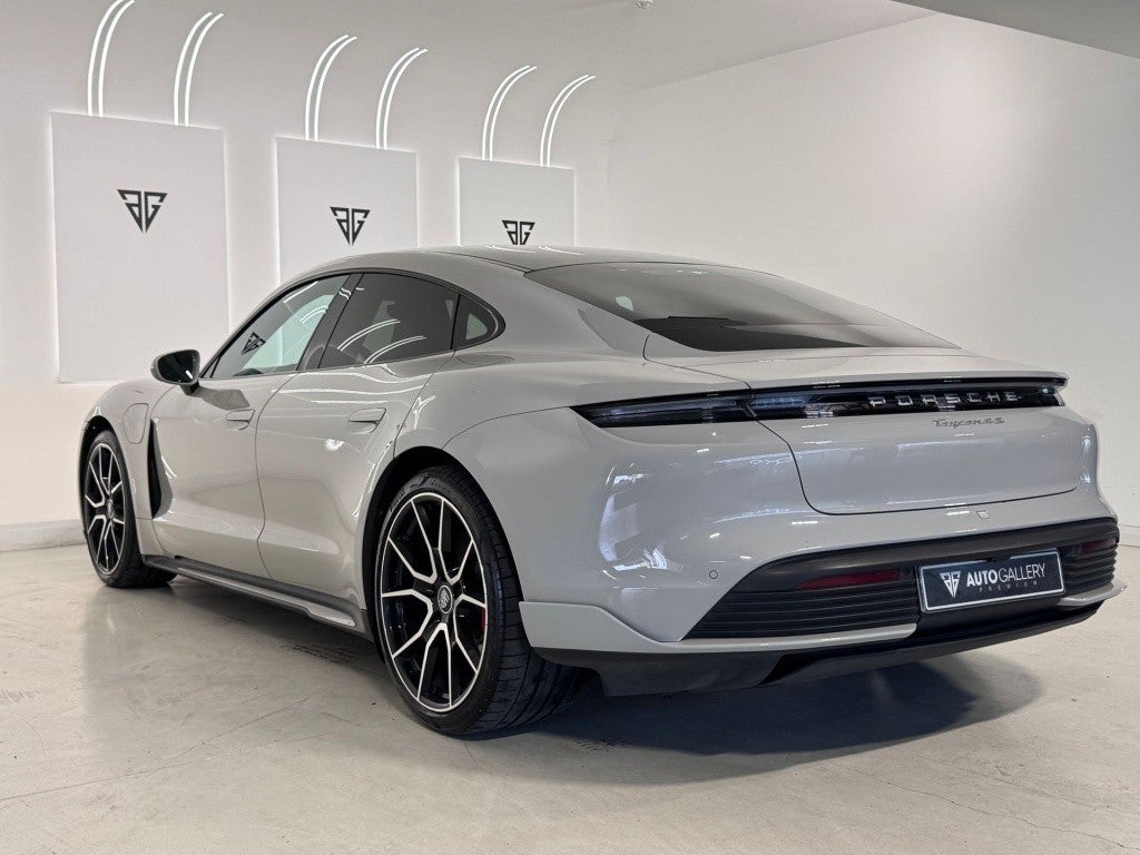 Porsche Taycan 4S
