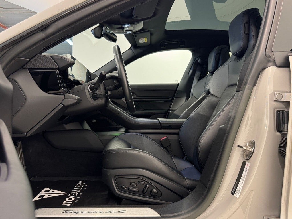 Porsche Taycan 4S