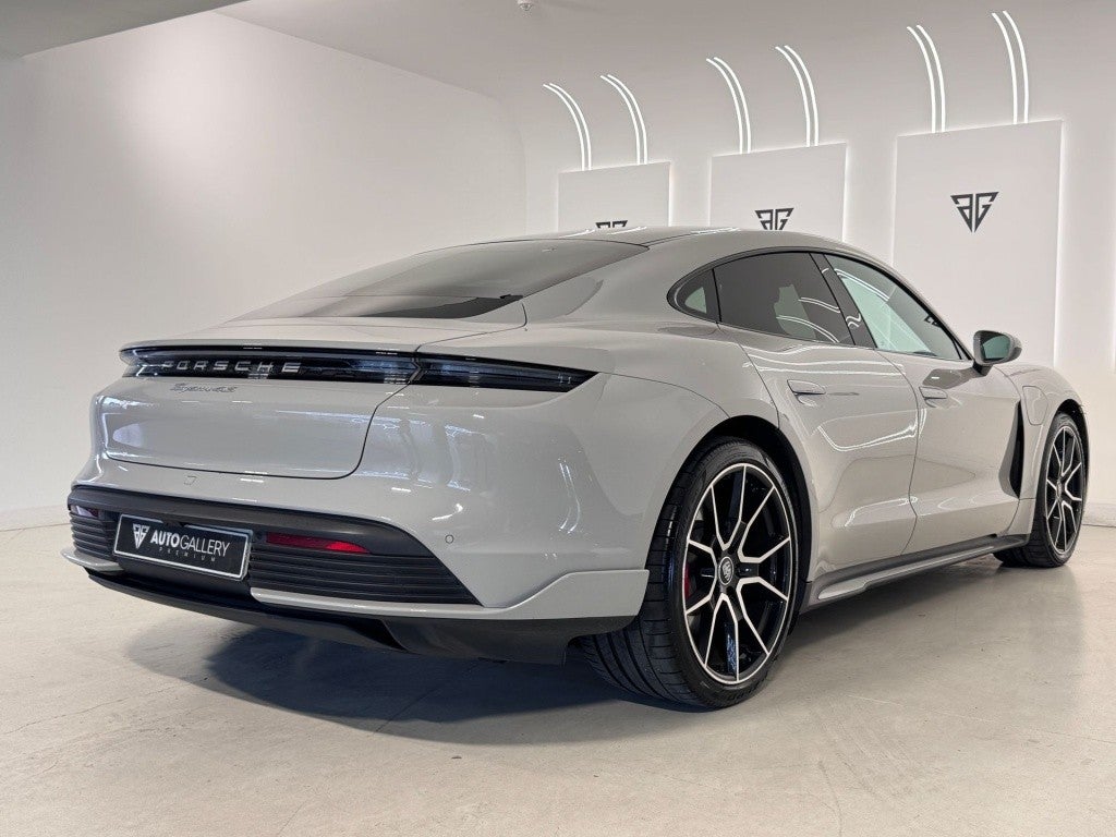 Porsche Taycan 4S