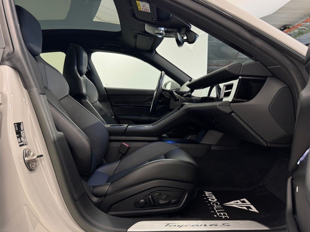 Porsche Taycan 4S