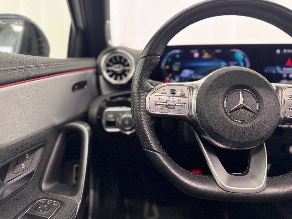 Mercedes-Benz Clase A 250e 8G-DCT