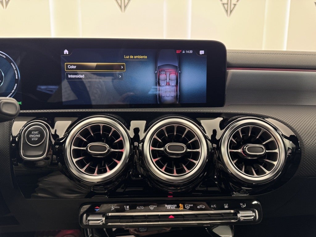 Mercedes-Benz Clase A 250e 8G-DCT