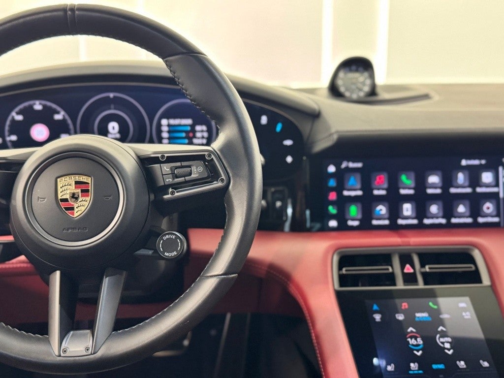 Porsche Taycan Turbo S Sport Turismo