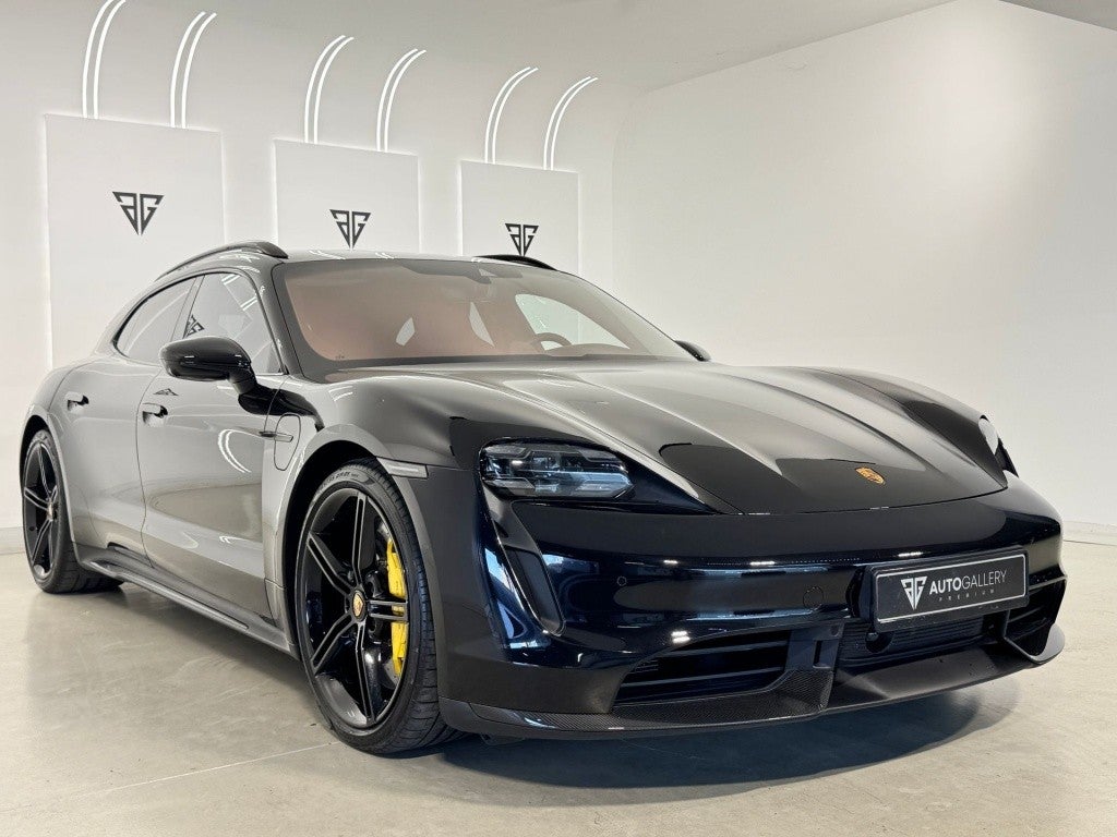 Porsche Taycan Turbo S Sport Turismo