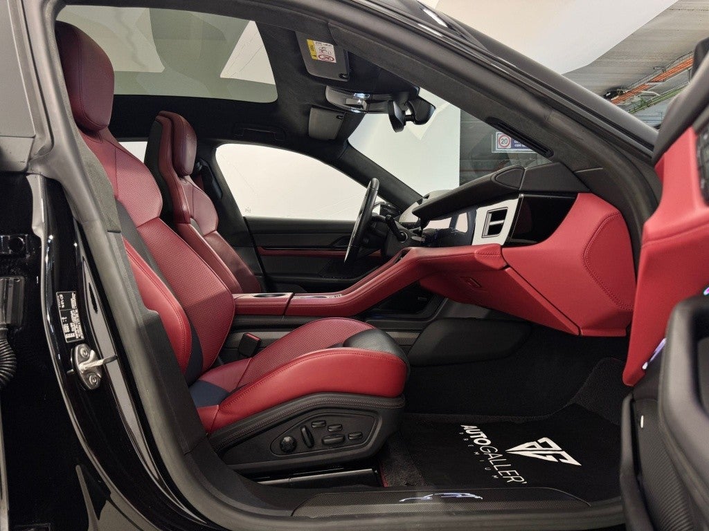 Porsche Taycan Turbo S Sport Turismo