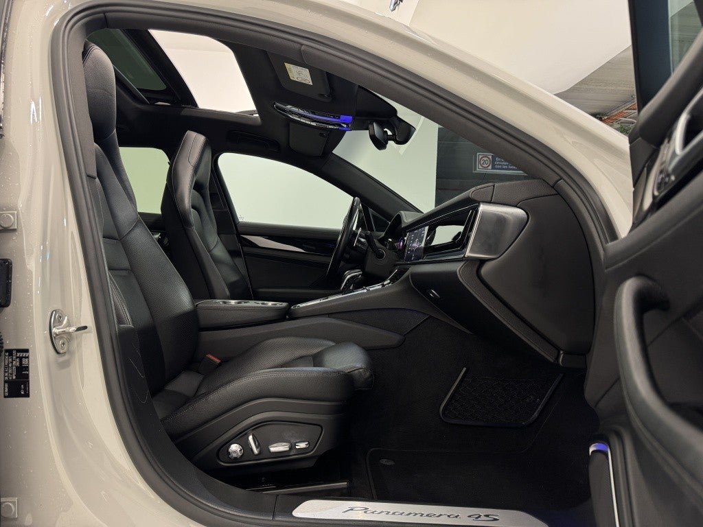 Porsche Panamera 4S E-Hybrid Sport Turismo