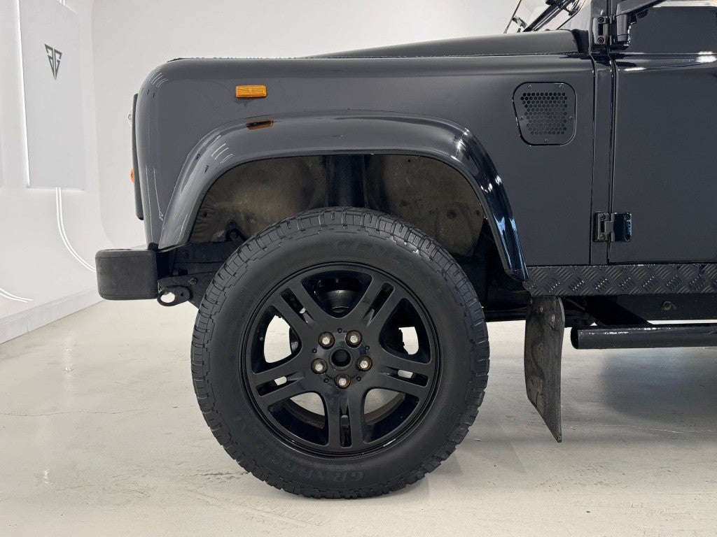 Land-Rover Defender 90 TDI Techo Duro