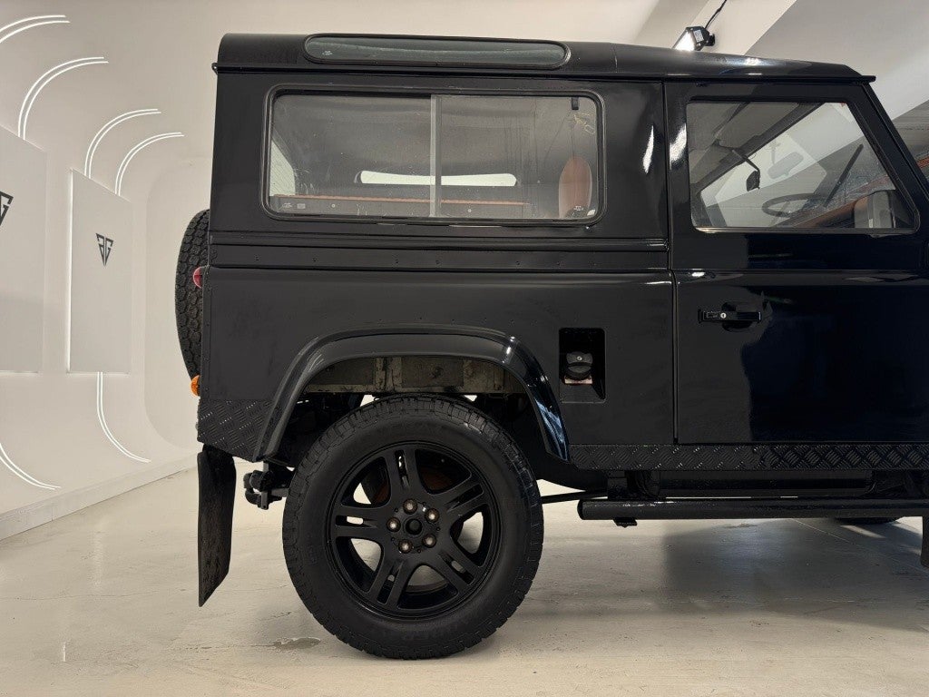 Land-Rover Defender 90 TDI Techo Duro