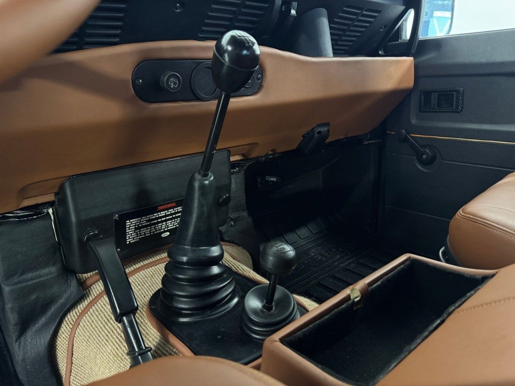 Land-Rover Defender 90 TDI Techo Duro