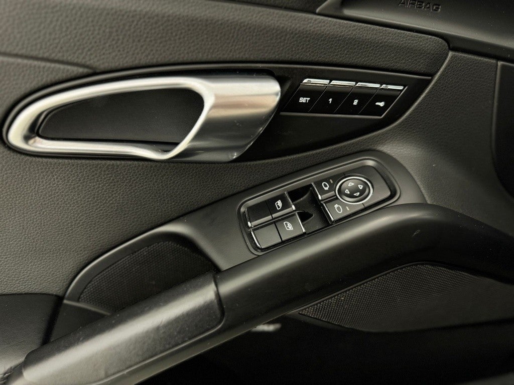 Porsche Boxster S PDK