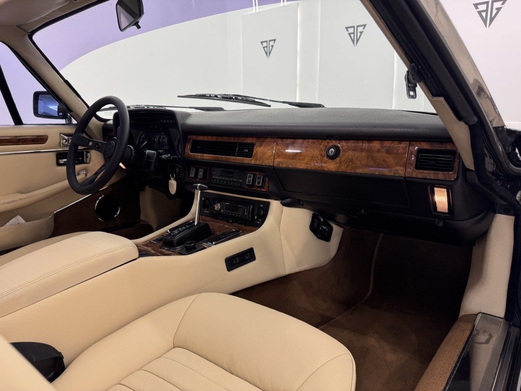 Jaguar XJS XJS-C V12