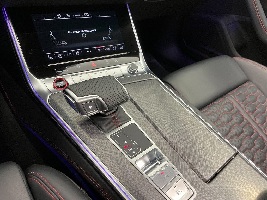 Audi A6 RS6 Avant TFSI quattro Tiptronic 441kW