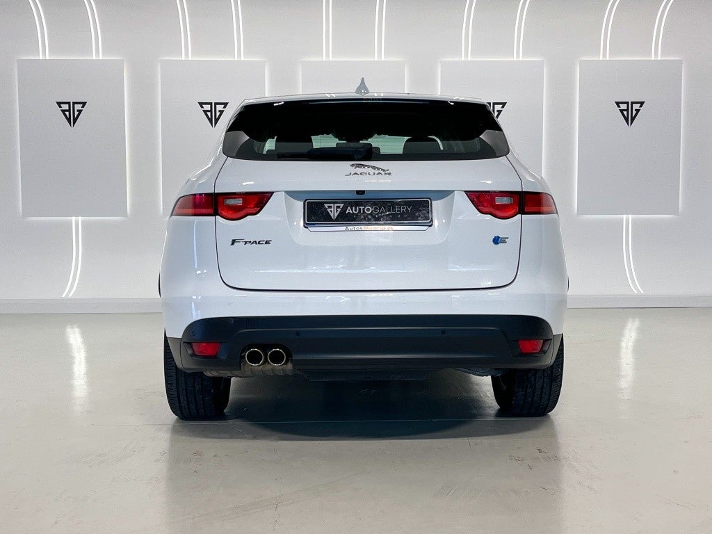 Jaguar F-Pace 2.0i4D Pure RWD 163