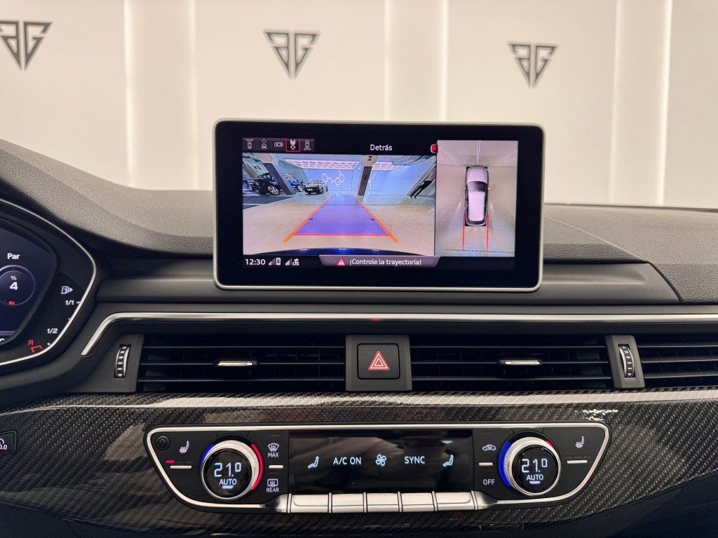 Audi A4 RS4 Avant TFSI quattro tiptronic