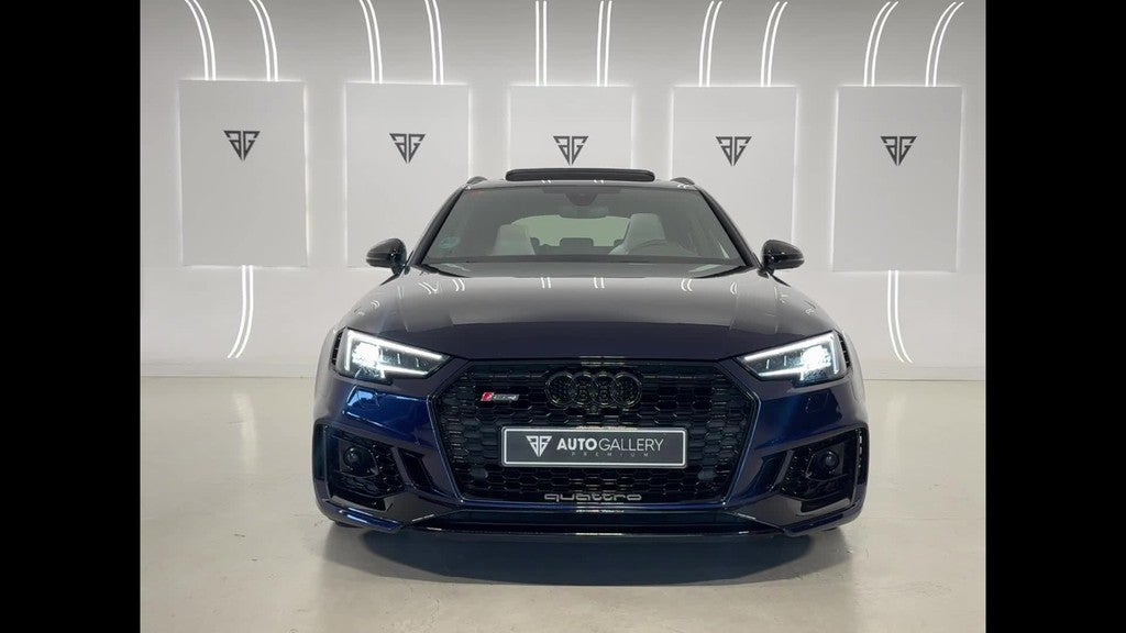 Audi A4 RS4 Avant TFSI quattro tiptronic