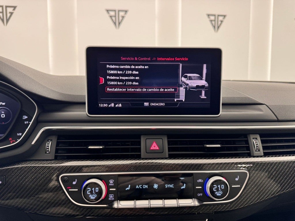 Audi A4 RS4 Avant TFSI quattro tiptronic