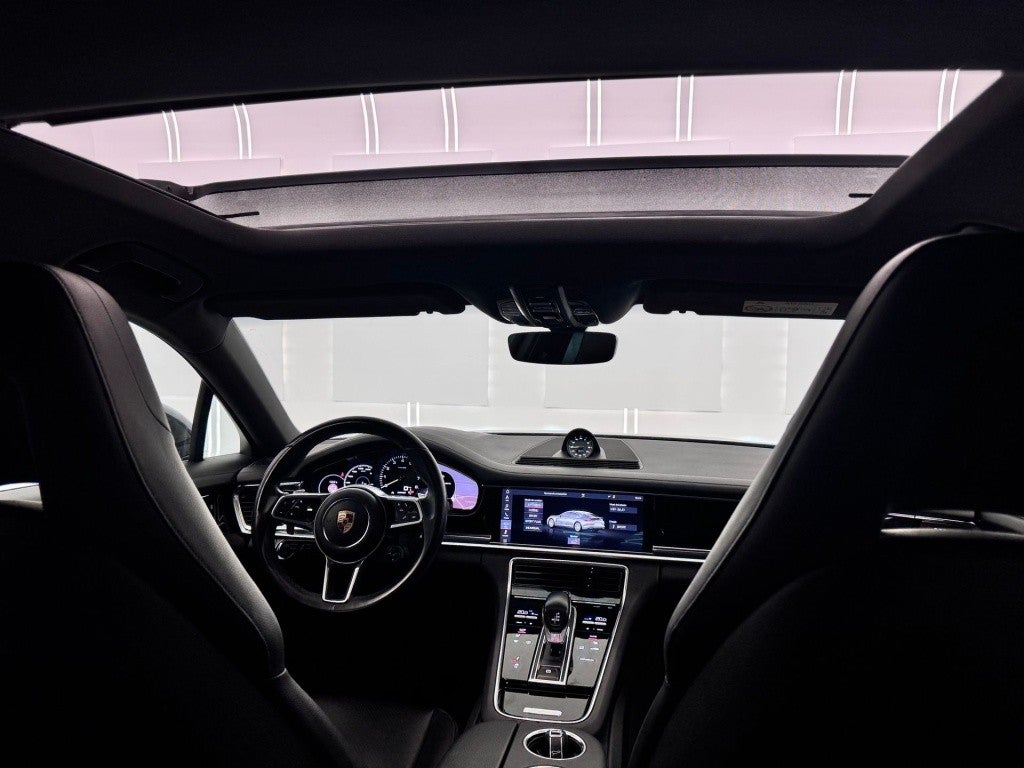 Porsche Panamera 4 e-Hybrid
