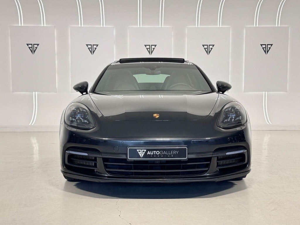 Porsche Panamera 4 e-Hybrid