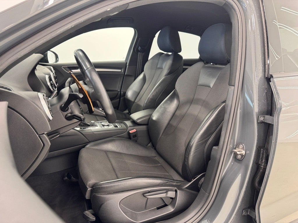 Audi A3 Sedán 35 TDI S line S tronic 110kW