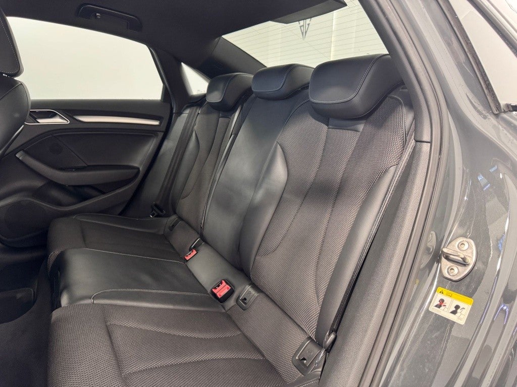 Audi A3 Sedán 35 TDI S line S tronic 110kW