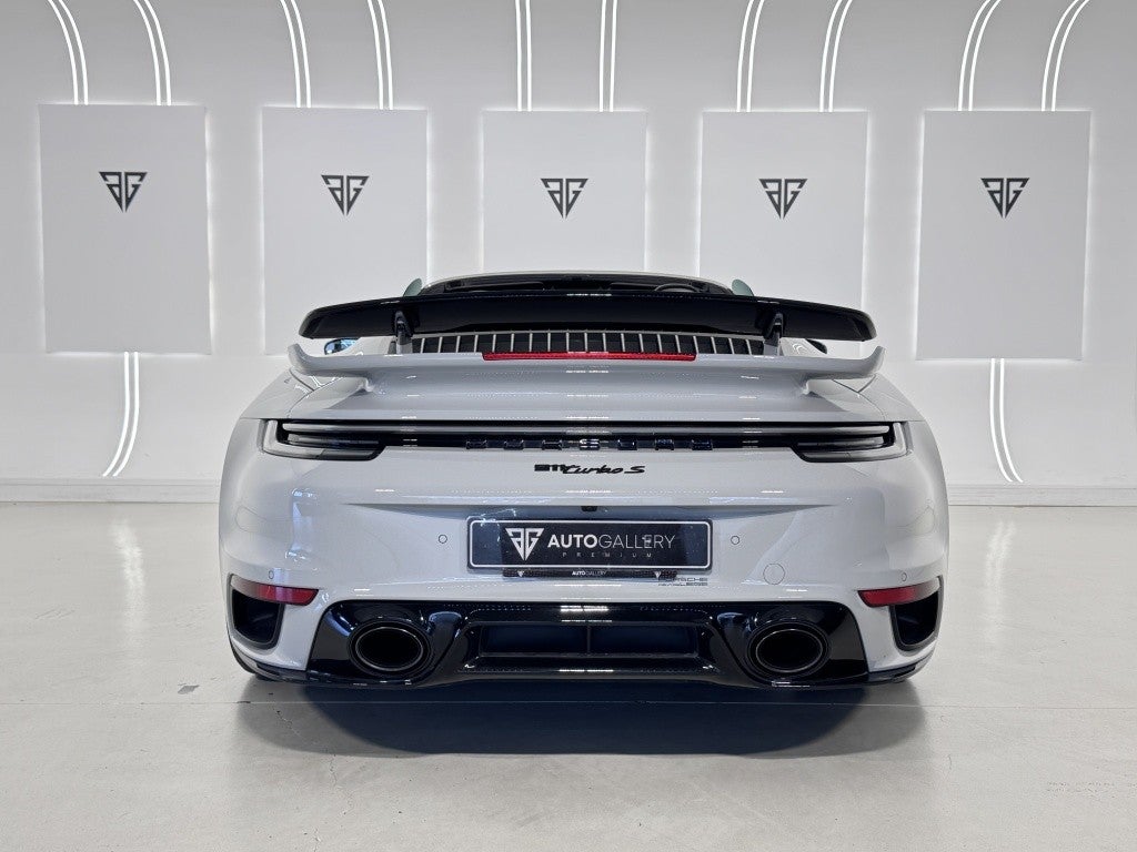 Porsche 911 Turbo S Cabriolet PDK