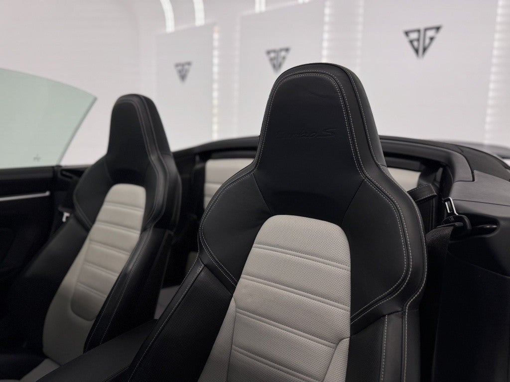 Porsche 911 Turbo S Cabriolet PDK