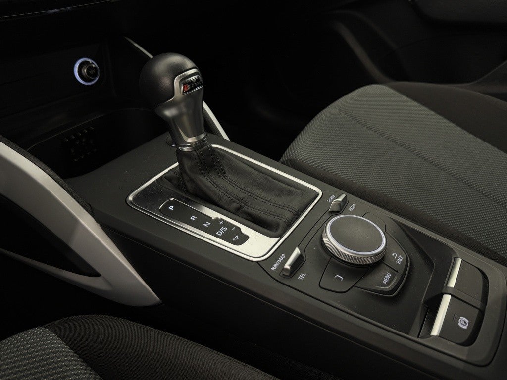 Audi Q2 35 TFSI Design S tronic 110kW