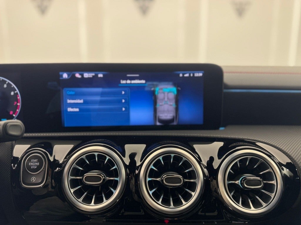 Mercedes-Benz Clase CLA 200 7G-DCT