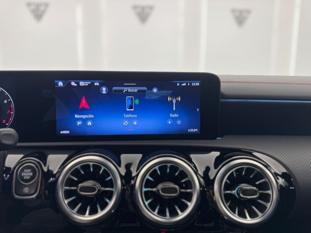 Mercedes-Benz Clase CLA 200 7G-DCT