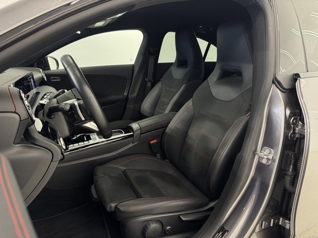 Mercedes-Benz Clase CLA 200 7G-DCT