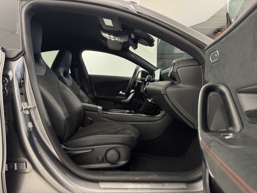 Mercedes-Benz Clase CLA 200 7G-DCT