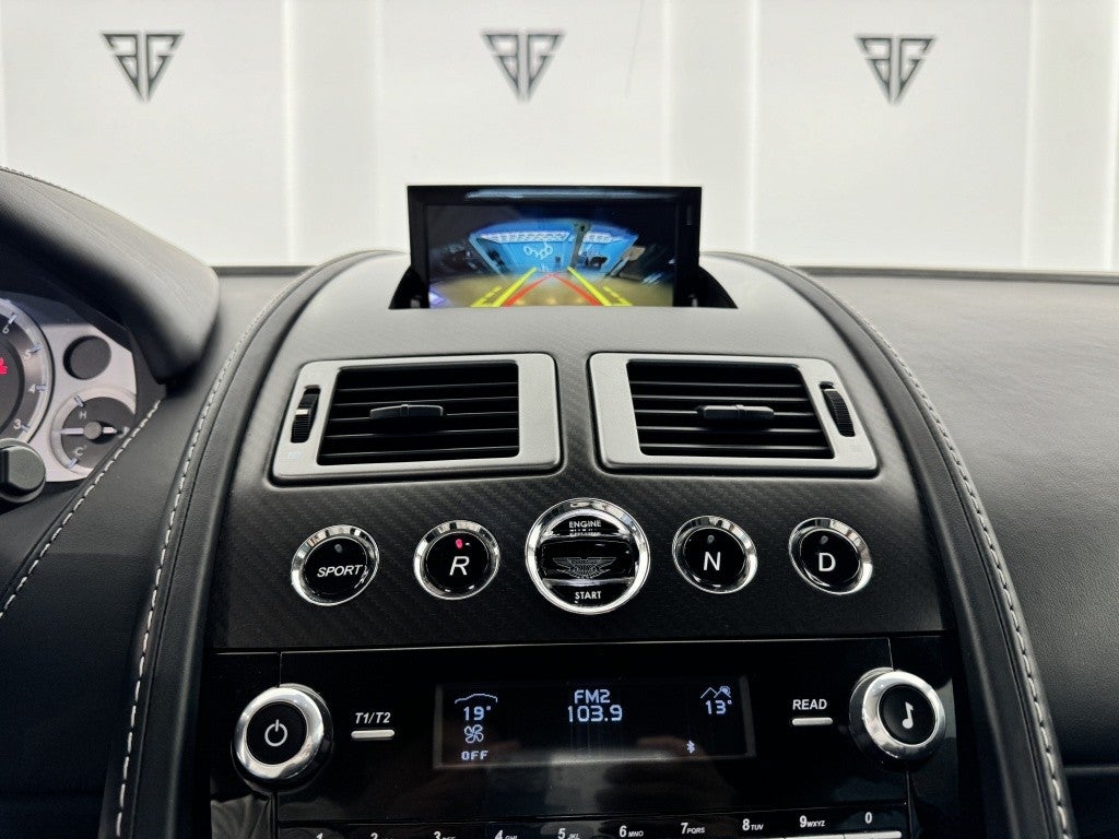 Aston Martin Vantage S