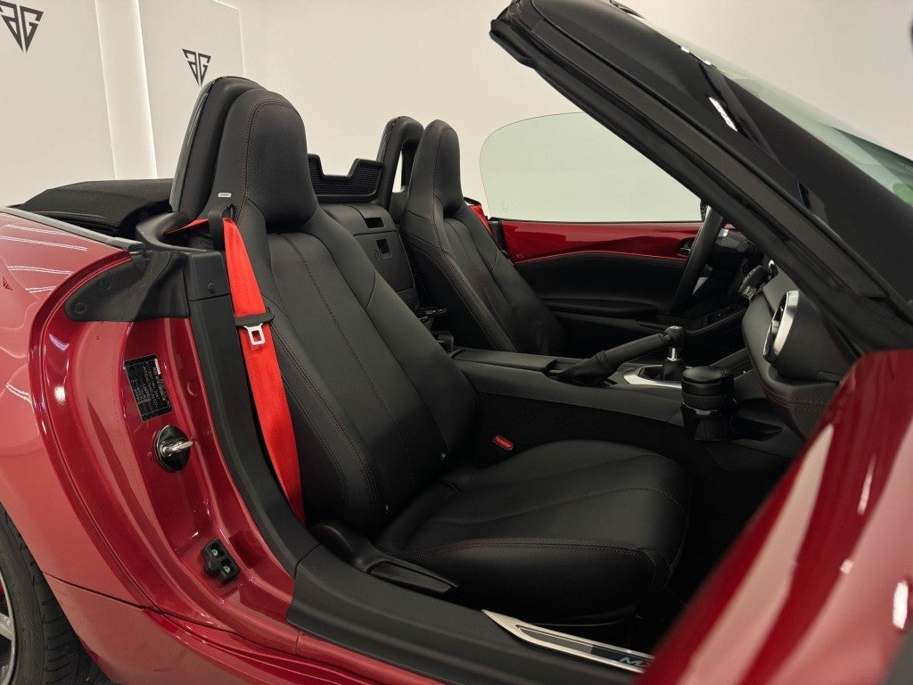 Mazda MX-5 2.0 Zenith Soft Top