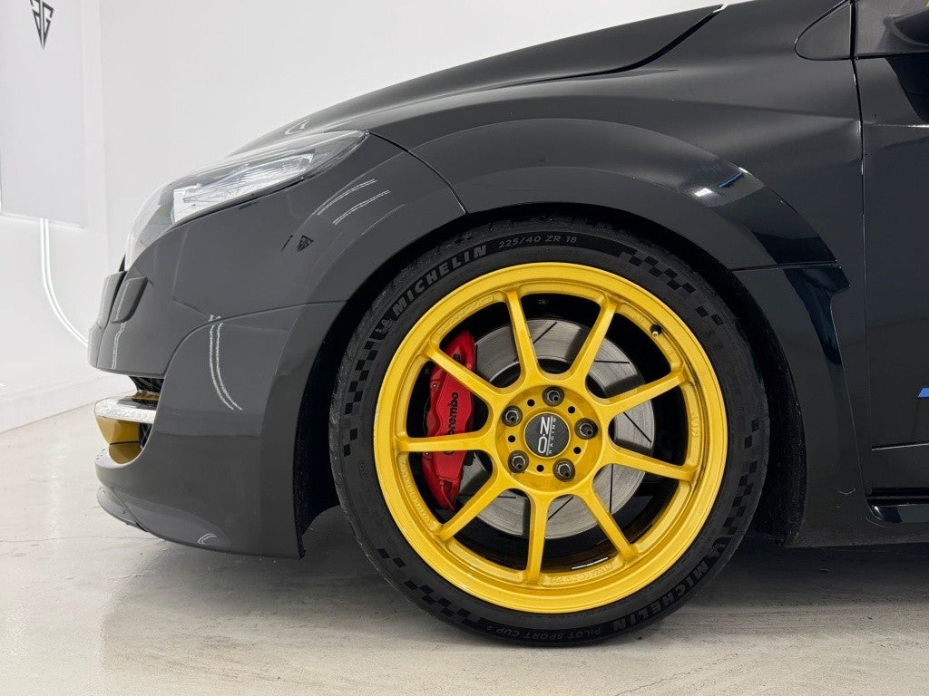 Renault Mégane Coupé 2.0 RS Red Bull Racing RB8