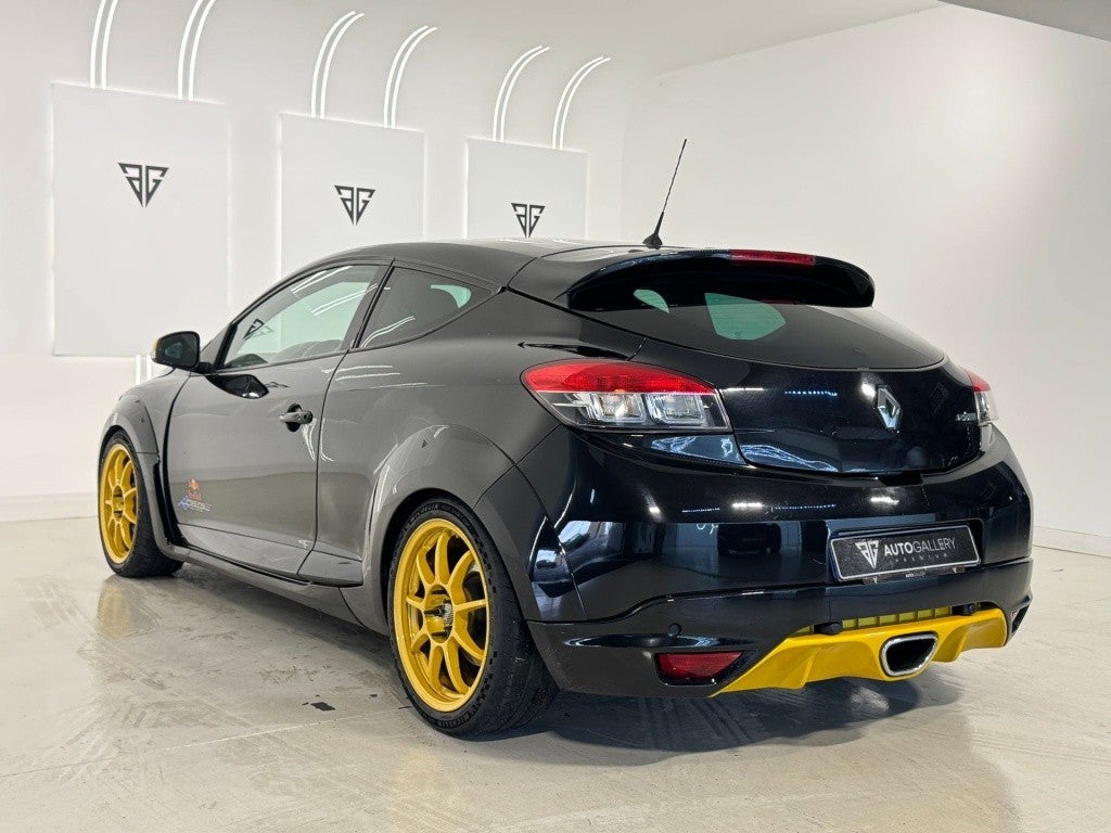 Renault Mégane Coupé 2.0 RS Red Bull Racing RB8