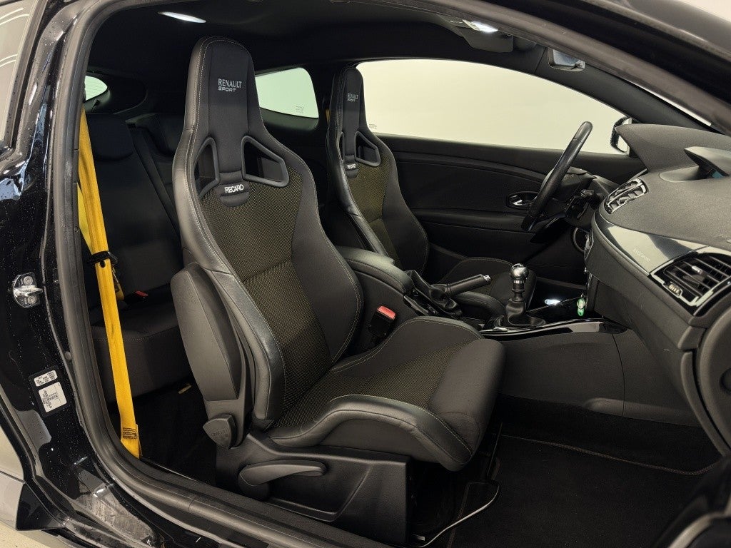 Renault Mégane Coupé 2.0 RS Red Bull Racing RB8