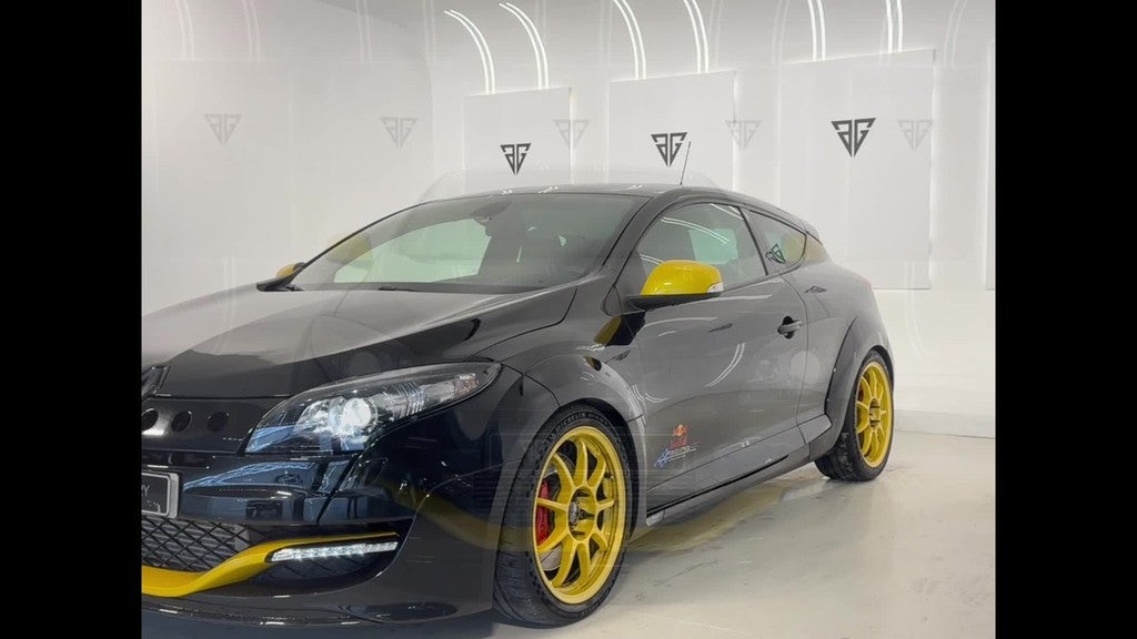 Renault Mégane Coupé 2.0 RS Red Bull Racing RB8